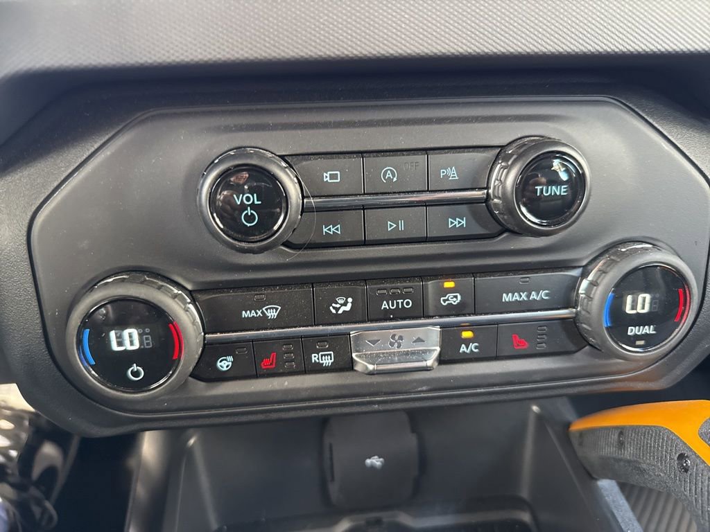 Used 2024 Ford Bronco Badlands image 52