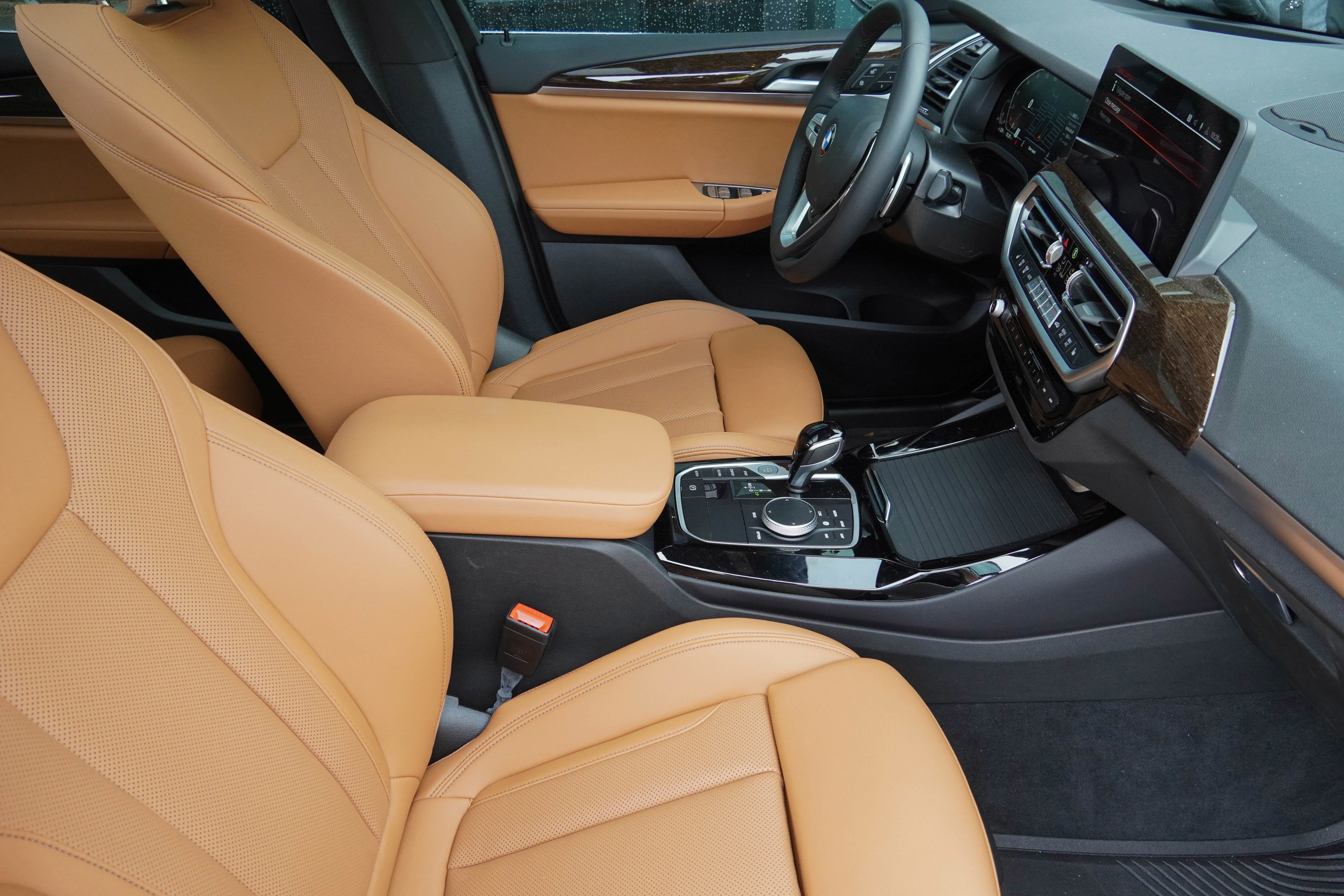 Certified 2024 BMW X3 sDrive30i w/ Premium Package image 12