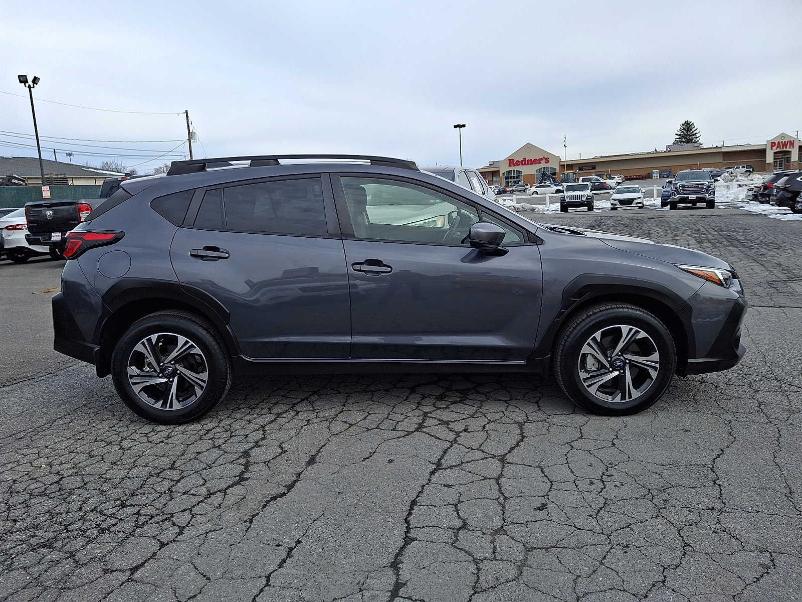 Used 2024 Subaru Crosstrek 2.0i Premium image 7