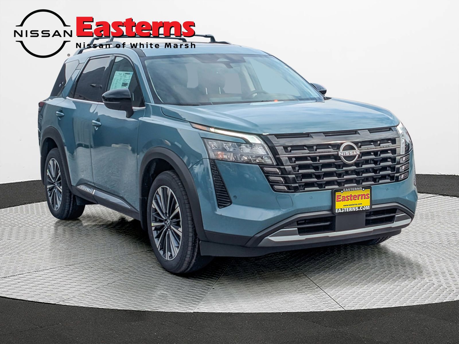 New 2026 Nissan Pathfinder Platinum image 4