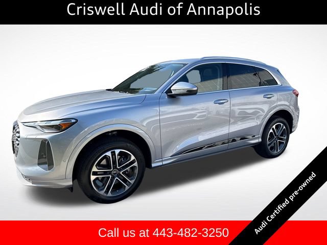 Certified 2025 Audi Q5 Premium w/ Convenience Package AWD/4WD image 1