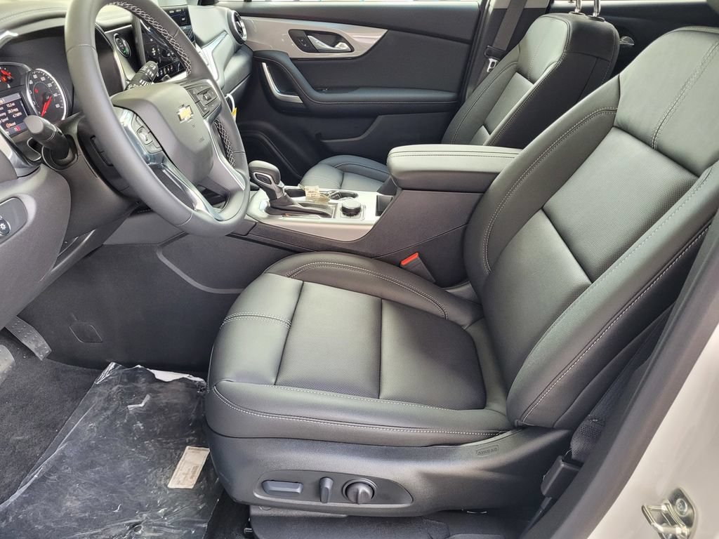 New 2026 Chevrolet Blazer LT w/ Sound & Technology Package AWD/4WD image 10