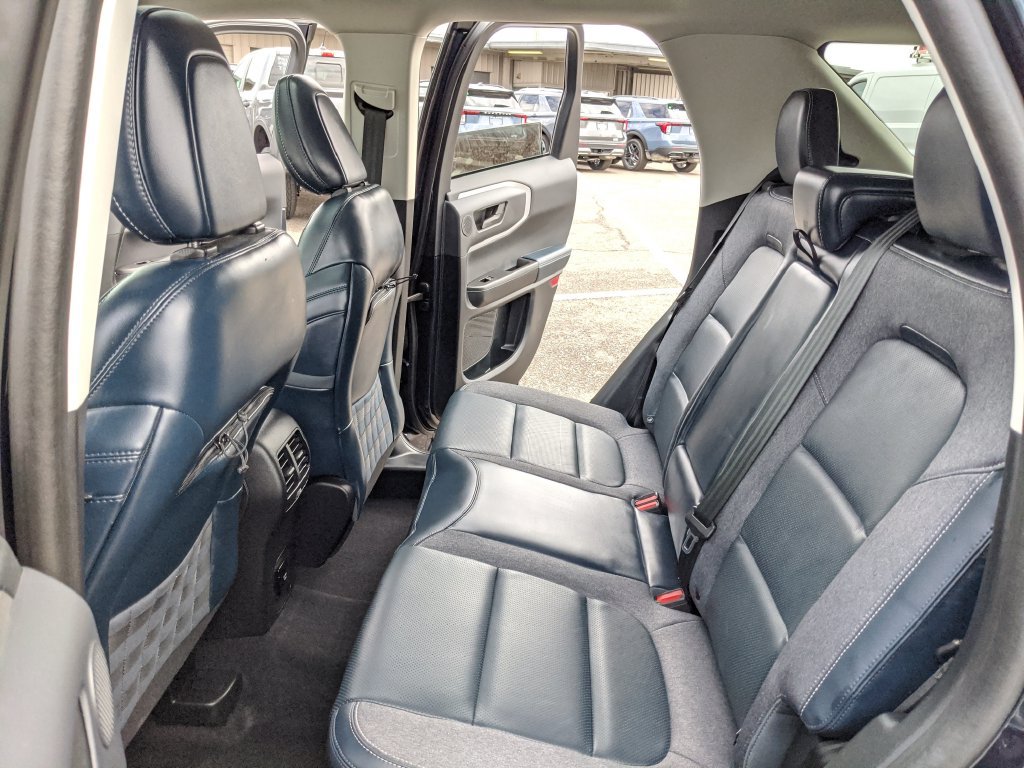 Certified 2021 Ford Bronco Sport Outer Banks w/ Outer Banks Package AWD/4WD image 16