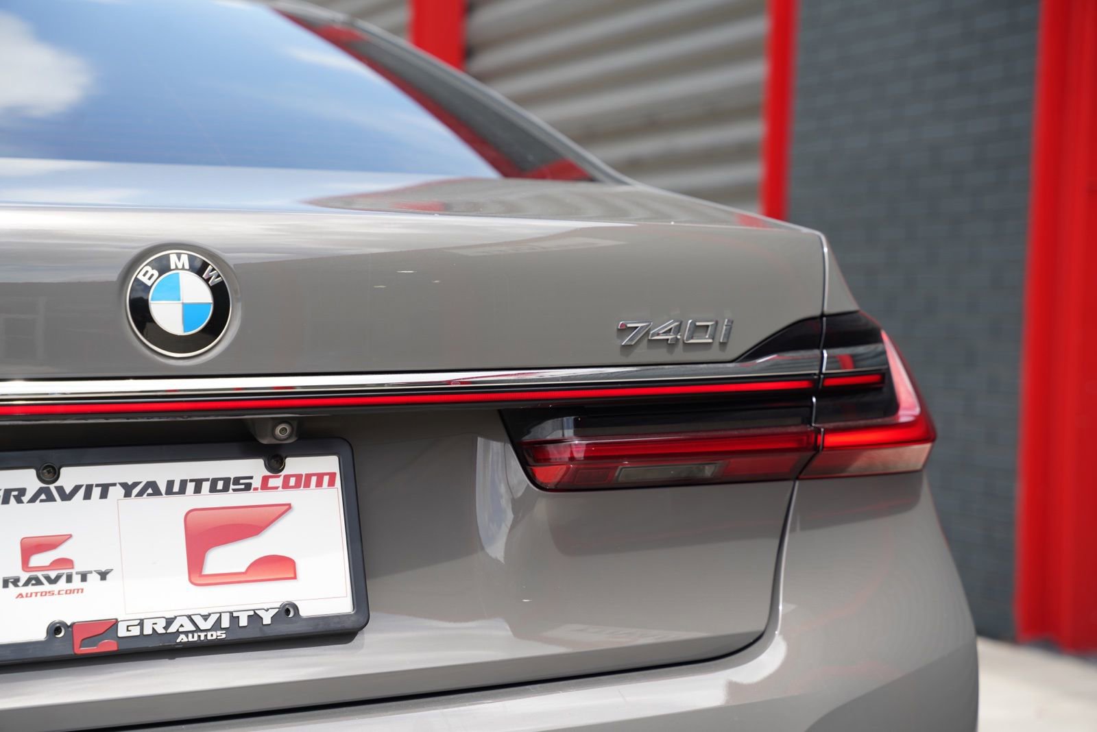 Used 2022 BMW 740i xDrive w/ Premium Package AWD/4WD image 10