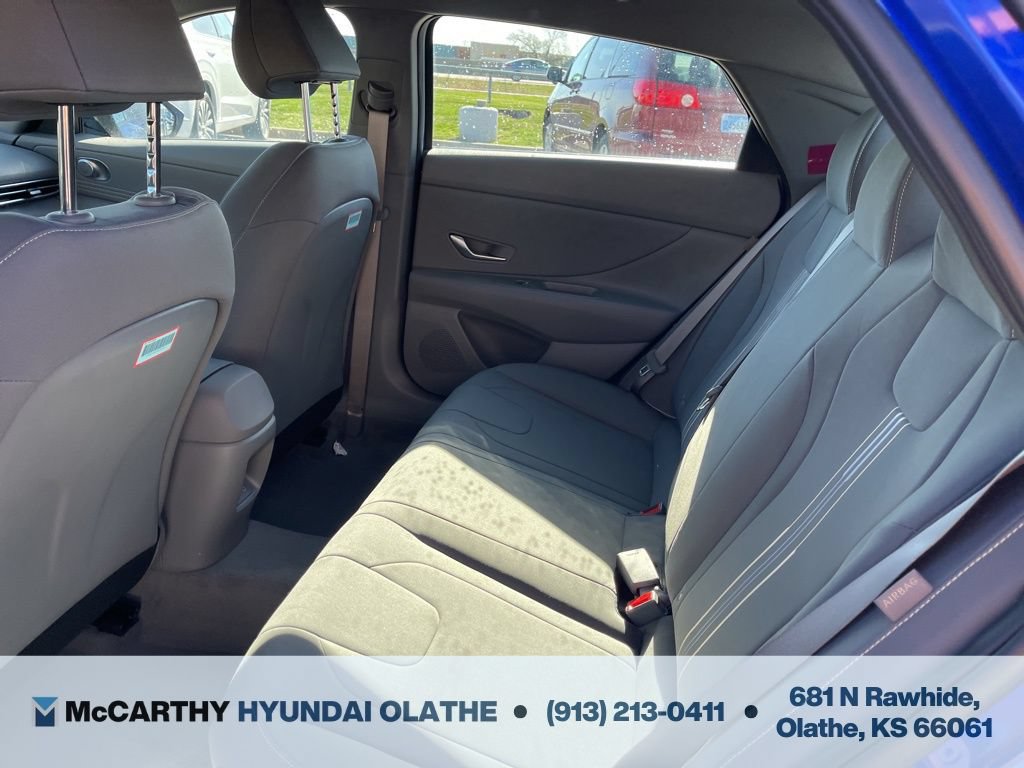 Used 2025 Hyundai Elantra Sport FWD image 5