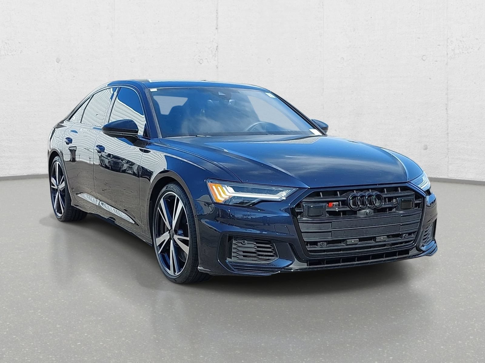 Used 2023 Audi S6 Prestige w/ Prestige Package AWD/4WD image 3