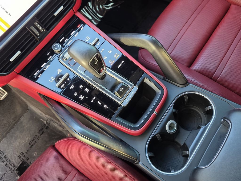 Used 2021 Porsche Cayenne GTS image 29