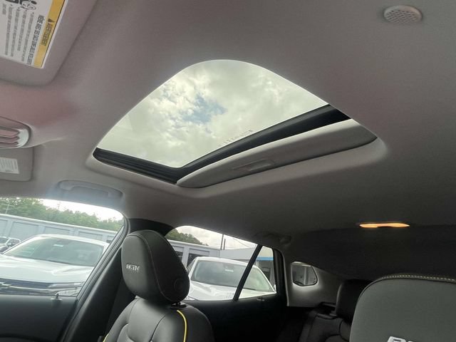New 2026 Chevrolet Trax ACTIV w/ Sunroof Package FWD image 13