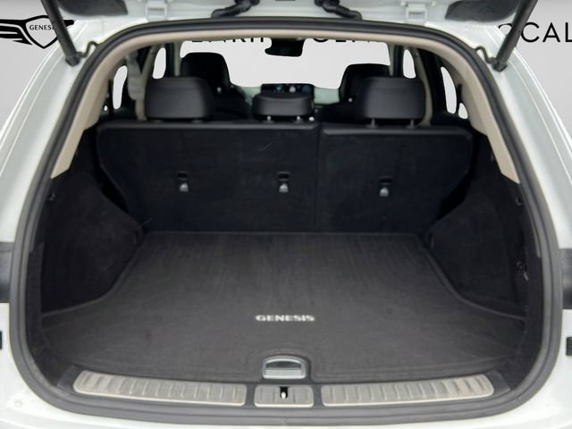 Certified 2025 Genesis GV70 2.5T AWD/4WD image 9
