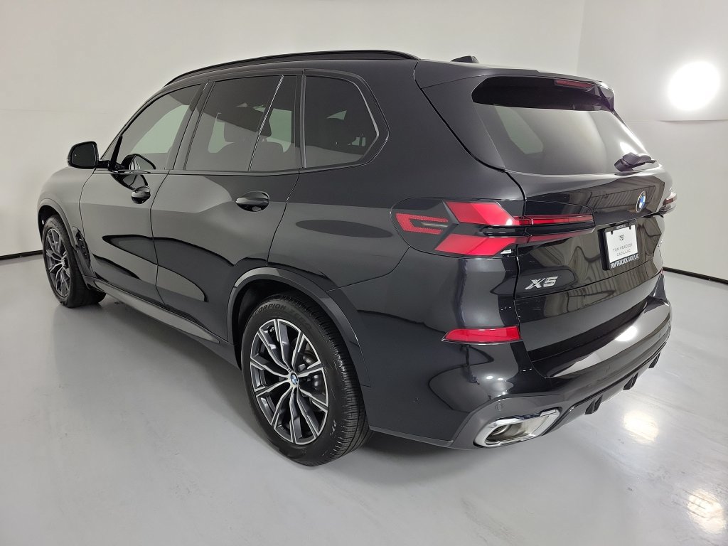 Used 2025 BMW X5 sDrive40i w/ M Sport Package RWD image 6