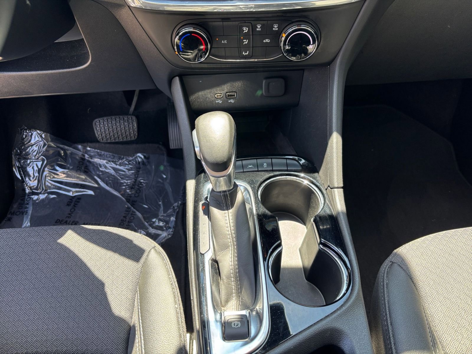 Used 2025 Buick Encore GX Preferred FWD image 40