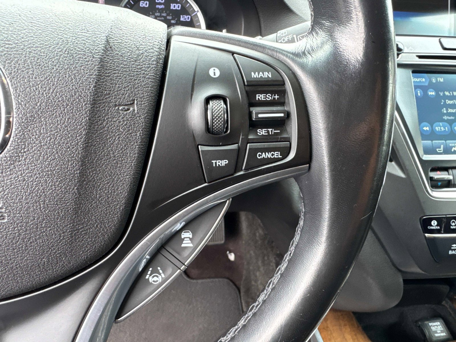 Used 2019 Acura MDX image 31