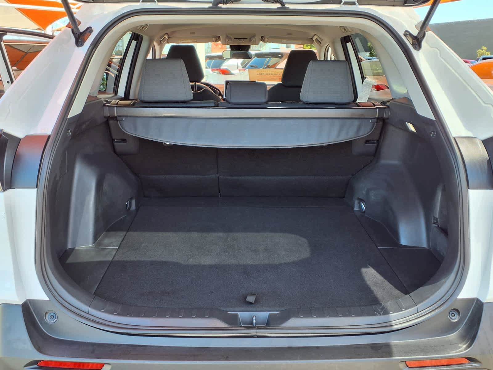 Certified 2025 Toyota RAV4 XLE FWD image 9