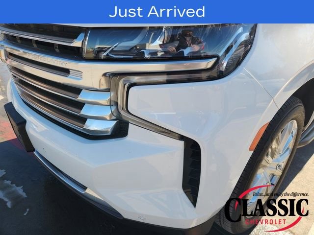 Used 2022 Chevrolet Suburban High Country image 13