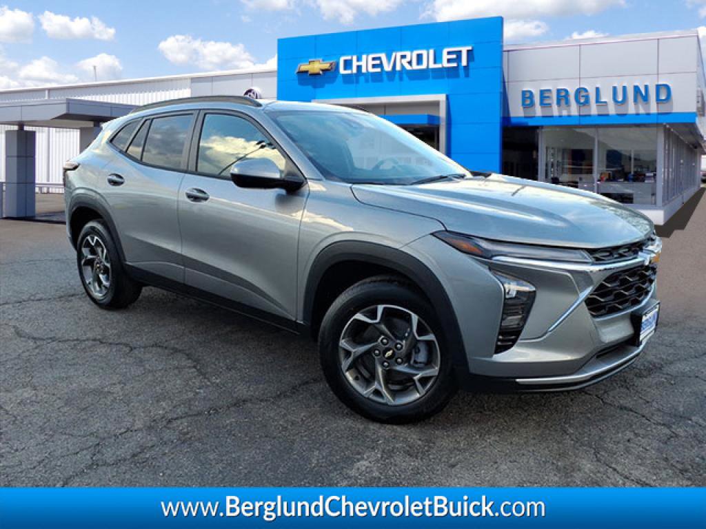 New 2026 Chevrolet Trax LT w/ Driver Confidence Package