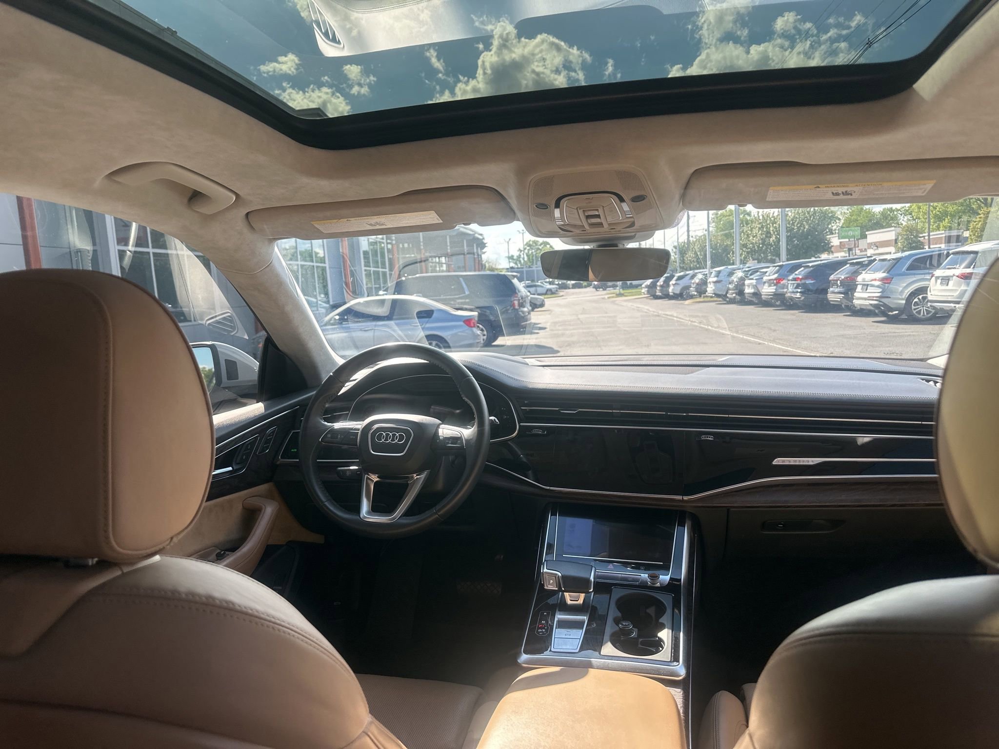 Used 2020 Audi Q8 Prestige w/ Prestige Package image 15