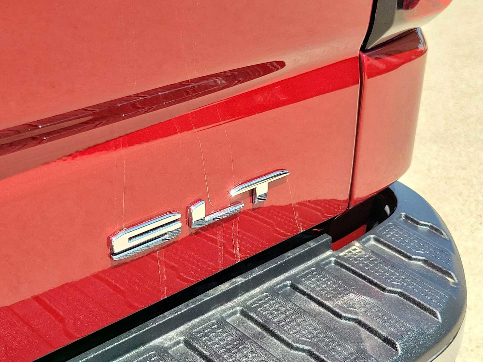 Used 2024 GMC Sierra 1500 SLT image 11