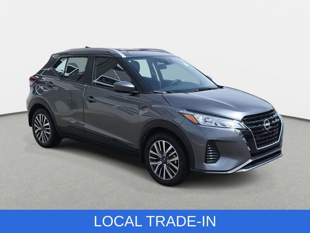 Used 2023 Nissan Kicks SV image 3