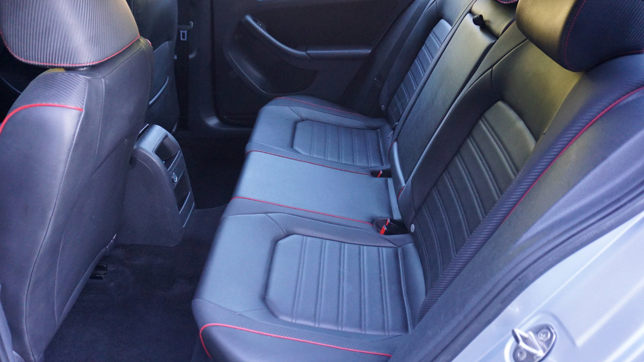 Used 2015 Volkswagen Jetta GLI SE image 26