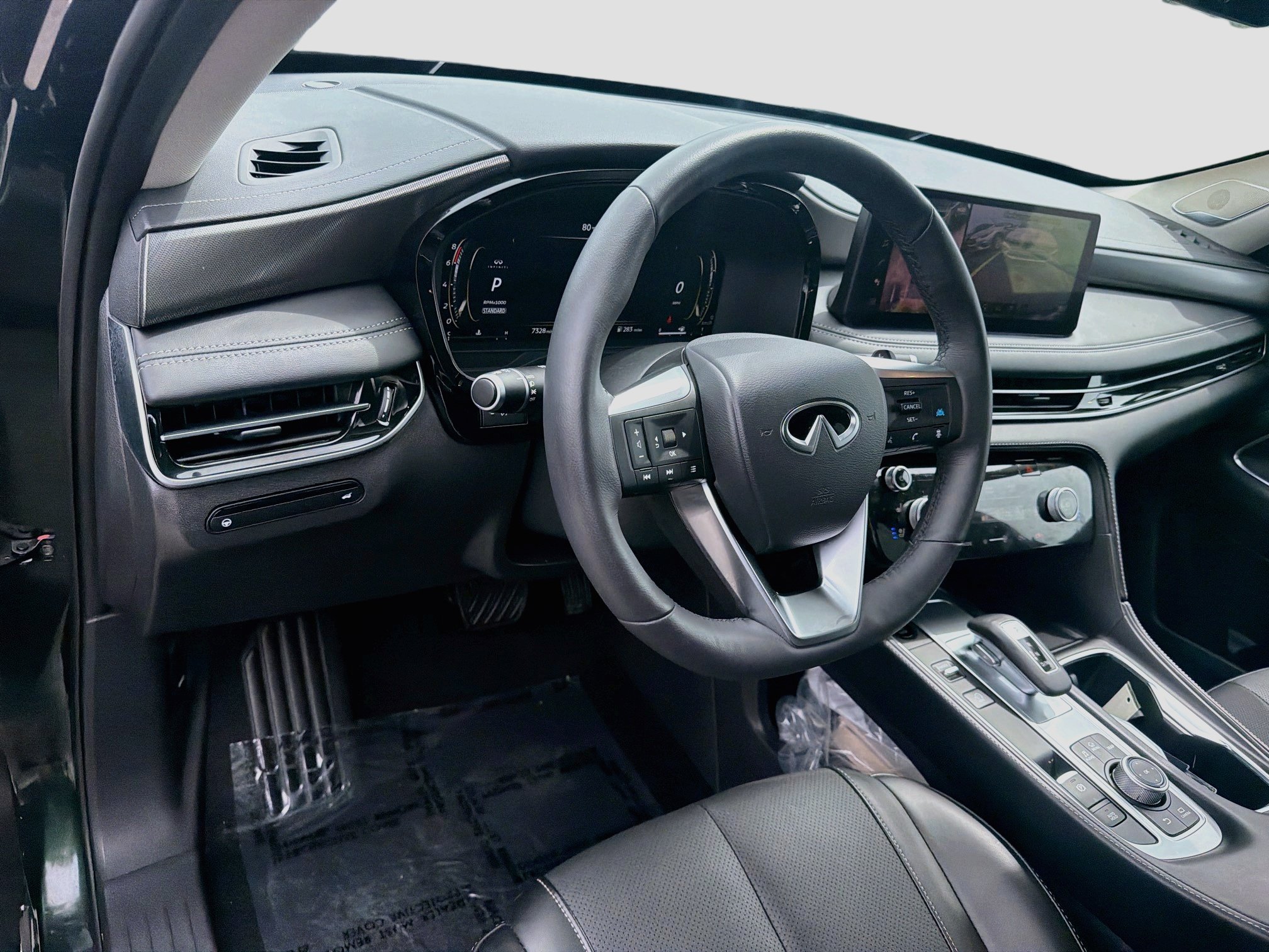 Used 2026 INFINITI QX60 Luxe w/ Family Package FWD image 21