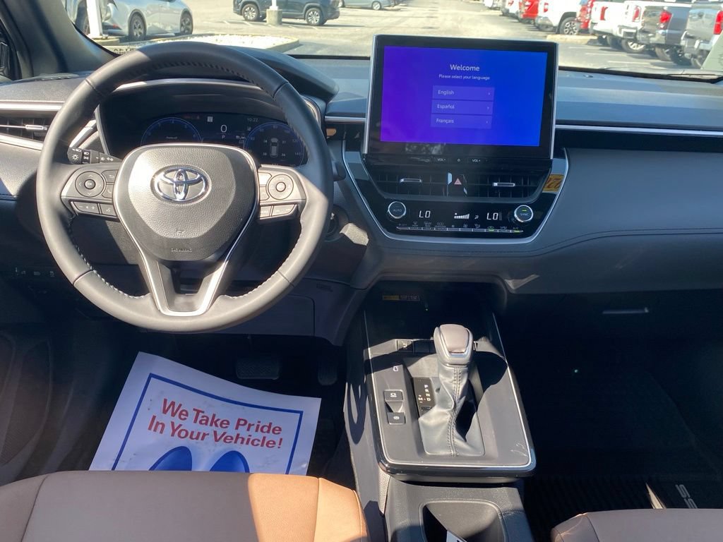 Used 2026 Toyota Corolla Cross XLE w/ Convenience Package FWD image 9