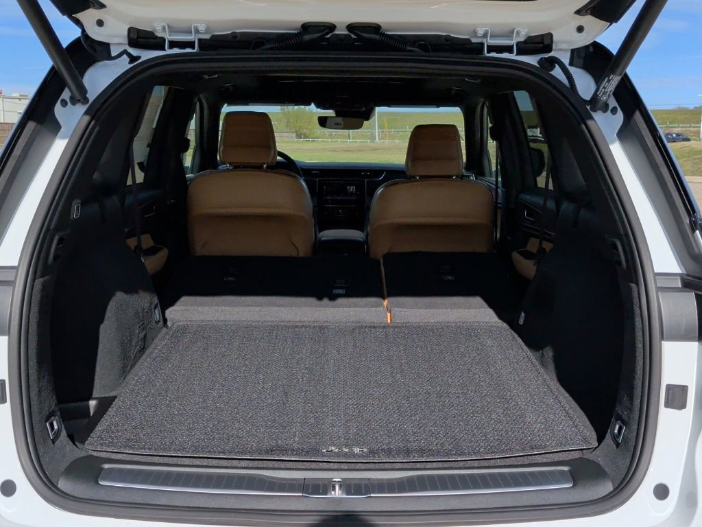 New 2025 Jeep Grand Cherokee Summit image 51