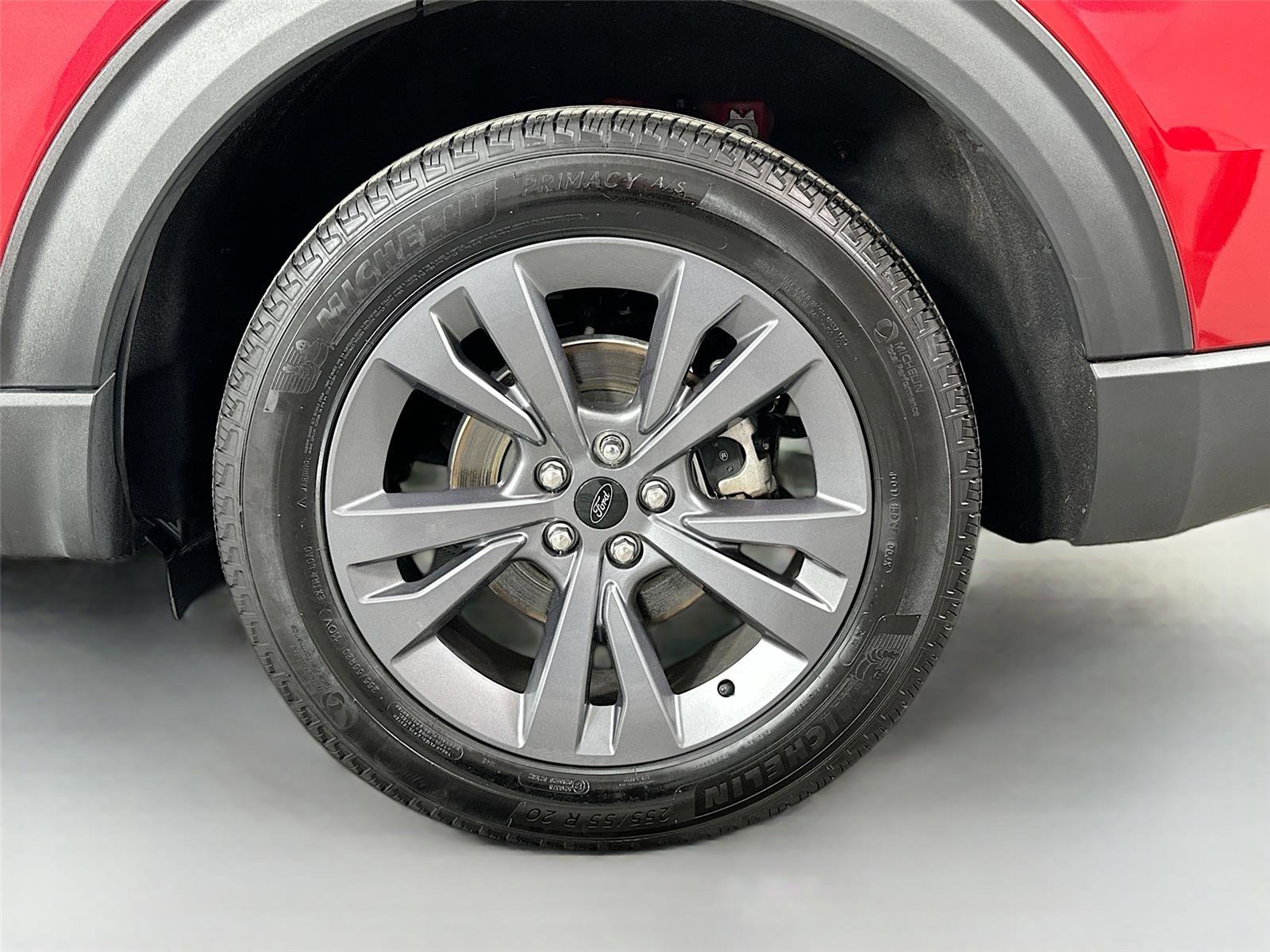 Used 2024 Ford Explorer XLT w/ Equipment Group 202A image 29