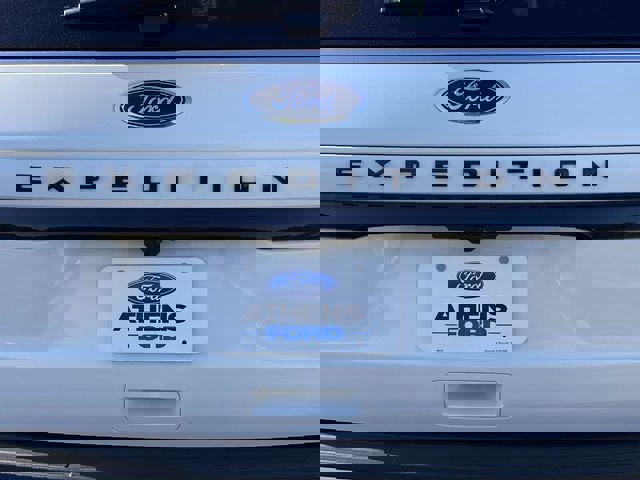 Used 2024 Ford Expedition Limited image 5
