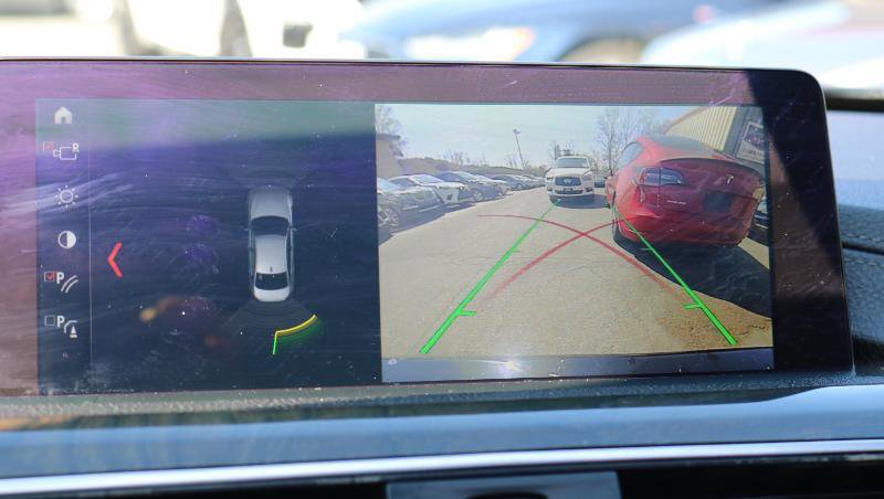 Used 2018 BMW 330i 330i Sedan w/ Premium Package image 16