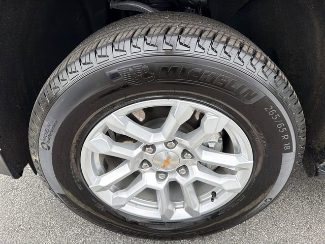 Certified 2025 Chevrolet Suburban LS image 11