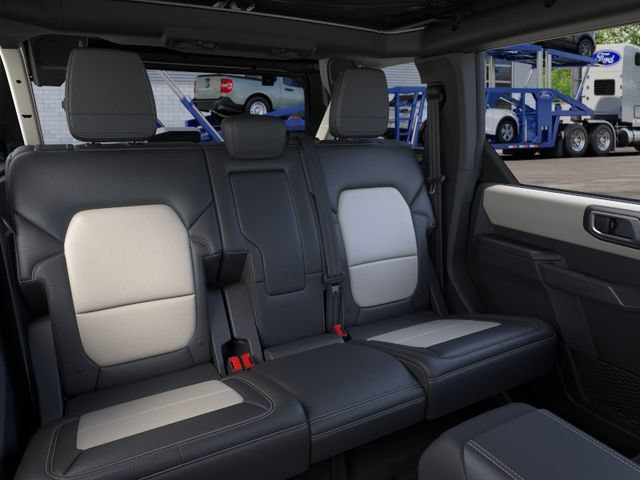 New 2026 Ford Bronco Outer Banks AWD/4WD image 12