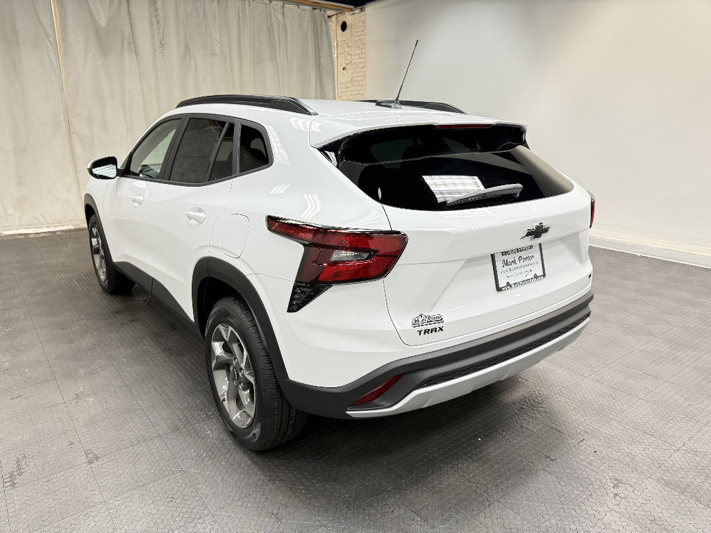 New 2026 Chevrolet Trax LT w/ LT Convenience Package image 3