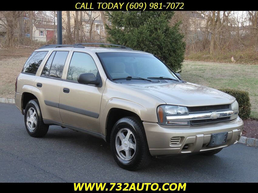 Used 2005 Chevrolet TrailBlazer LS w/ LS Preferred Equipment Group image 3