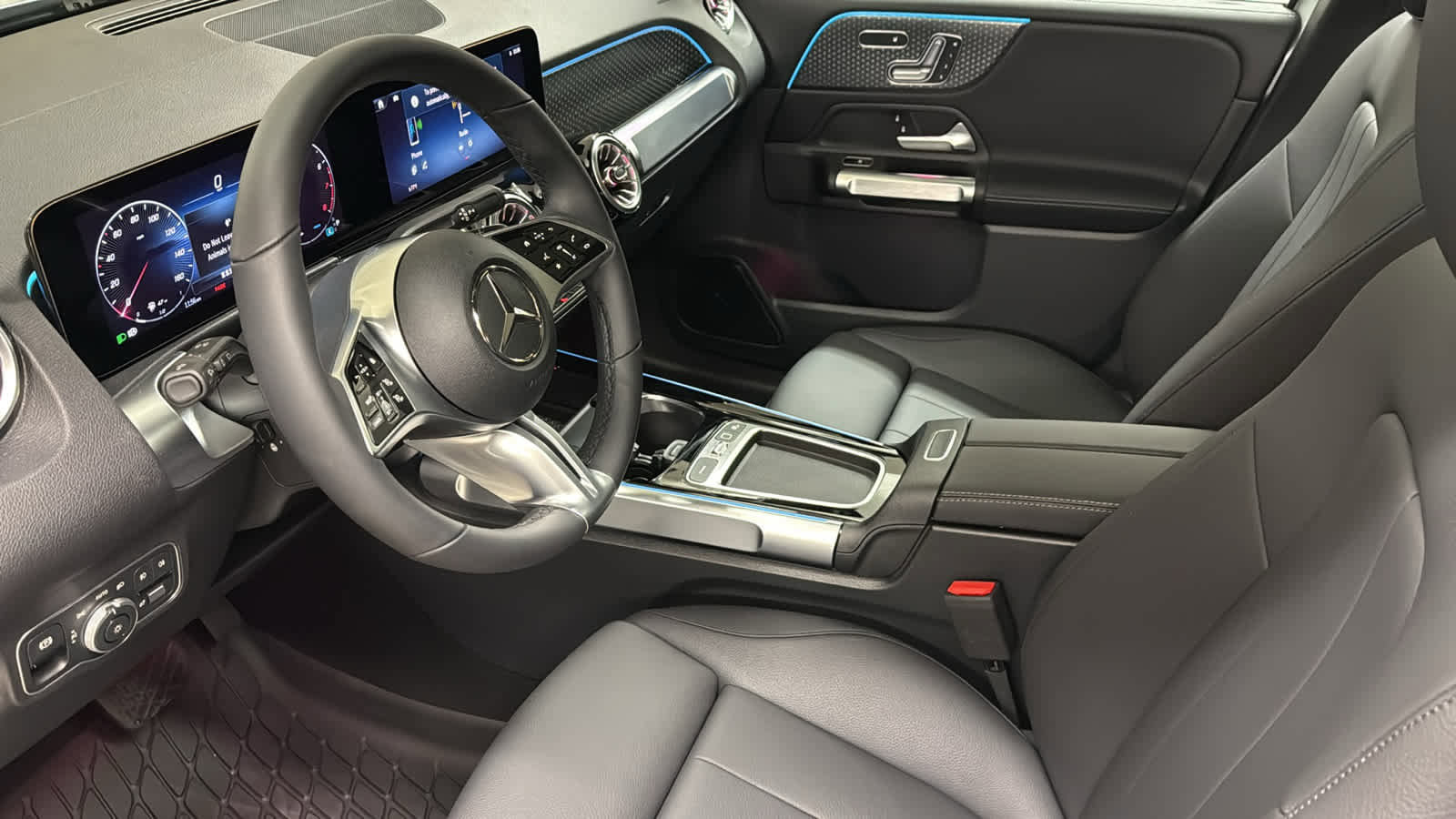 New 2026 Mercedes-Benz GLB 250 4MATIC image 28