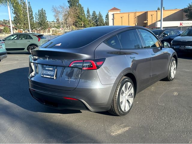 Used 2023 Tesla Model Y Long Range image 6