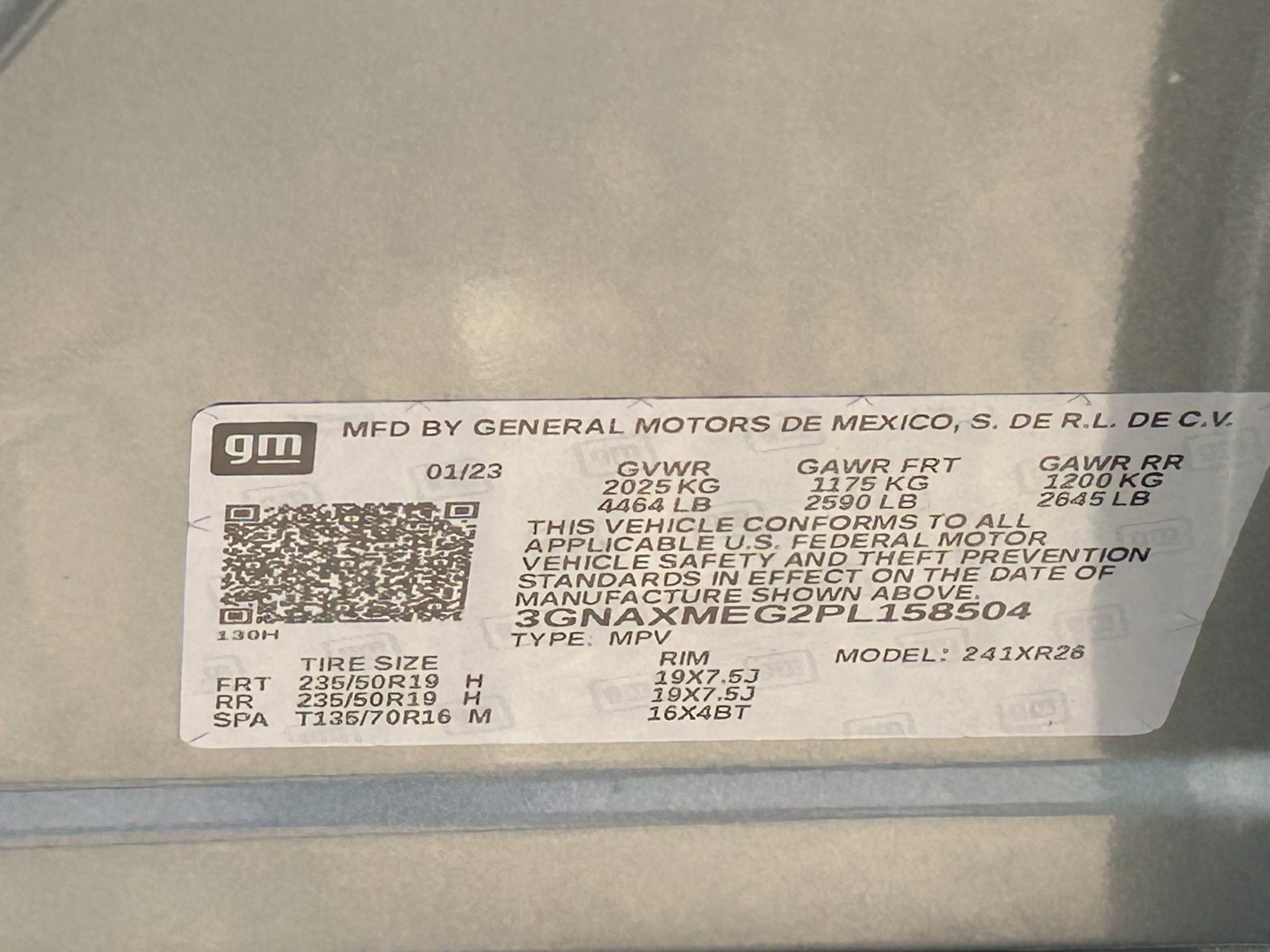 Used 2023 Chevrolet Equinox RS w/ LPO, Floor Liner Package FWD image 17