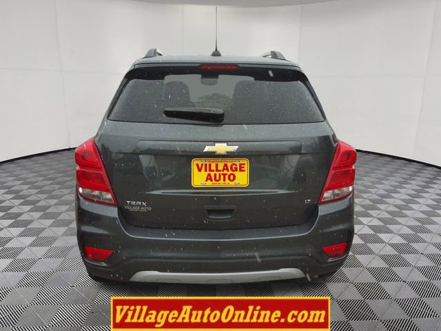 Used 2017 Chevrolet Trax LT w/ LT Convenience Package image 3
