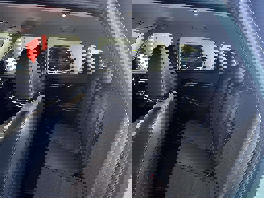 Used 2025 Kia Seltos S image 11