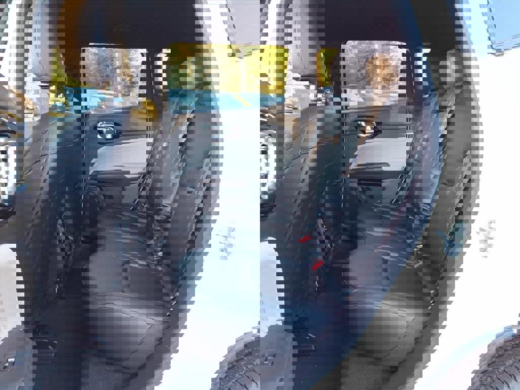 New 2026 Jeep Compass Limited w/ Sun, Sound & Navigation Group image 7