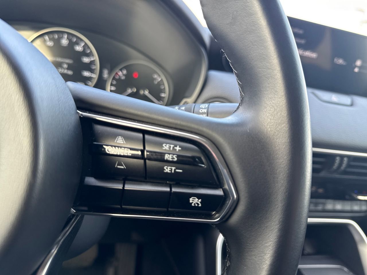 Used 2024 MAZDA CX-90 3.3 Turbo w/ Premium Package image 28