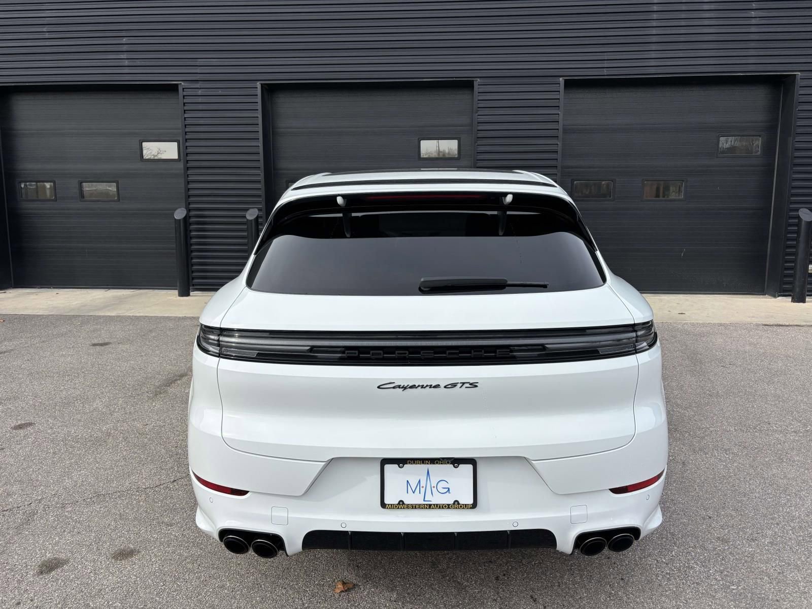 New 2026 Porsche Cayenne GTS AWD/4WD image 9