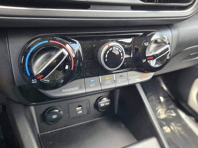 Used 2023 Hyundai Kona SEL image 19