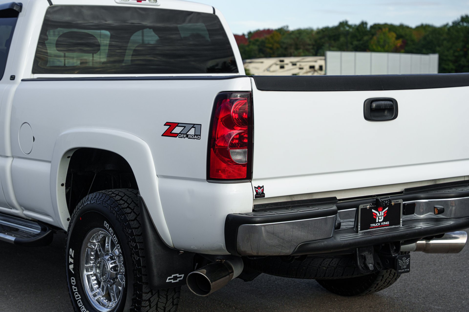 Used 2006 Chevrolet Silverado 2500 LT w/ Heavy-Duty Power Package AWD/4WD image 29