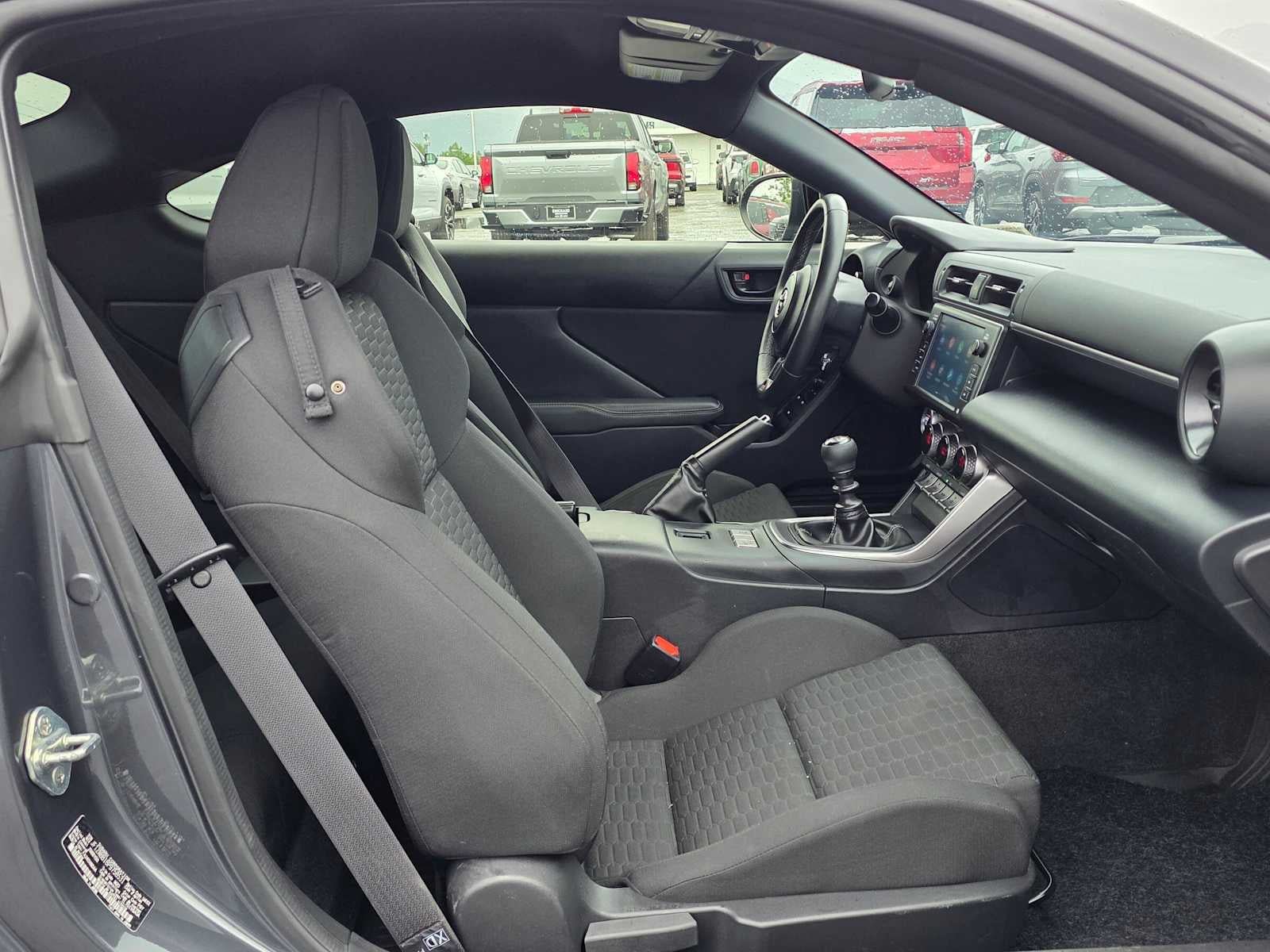 Used 2023 Toyota GR86 w/ ALL Weather Mat Package (TMS) RWD image 11