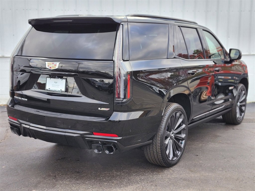 Used 2025 Cadillac Escalade V image 5