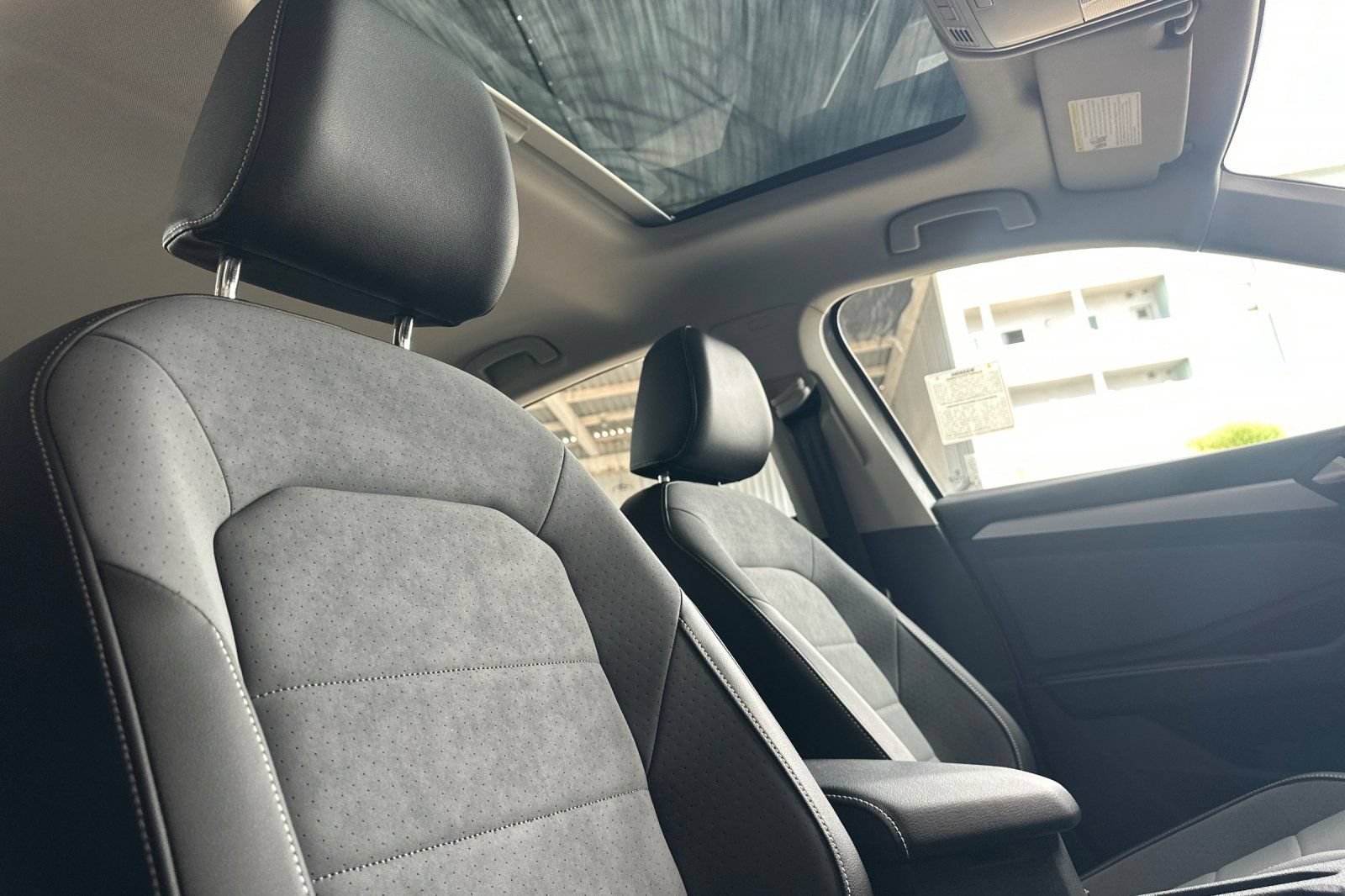 New 2026 Volkswagen Jetta SE FWD image 14