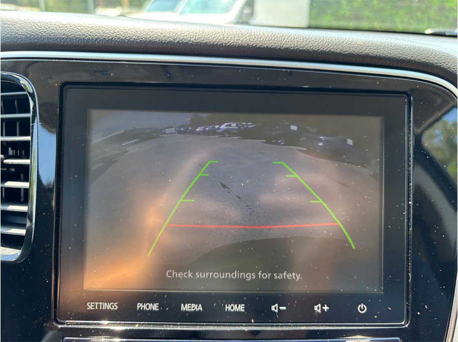 Used 2020 Mitsubishi Outlander SE FWD image 25