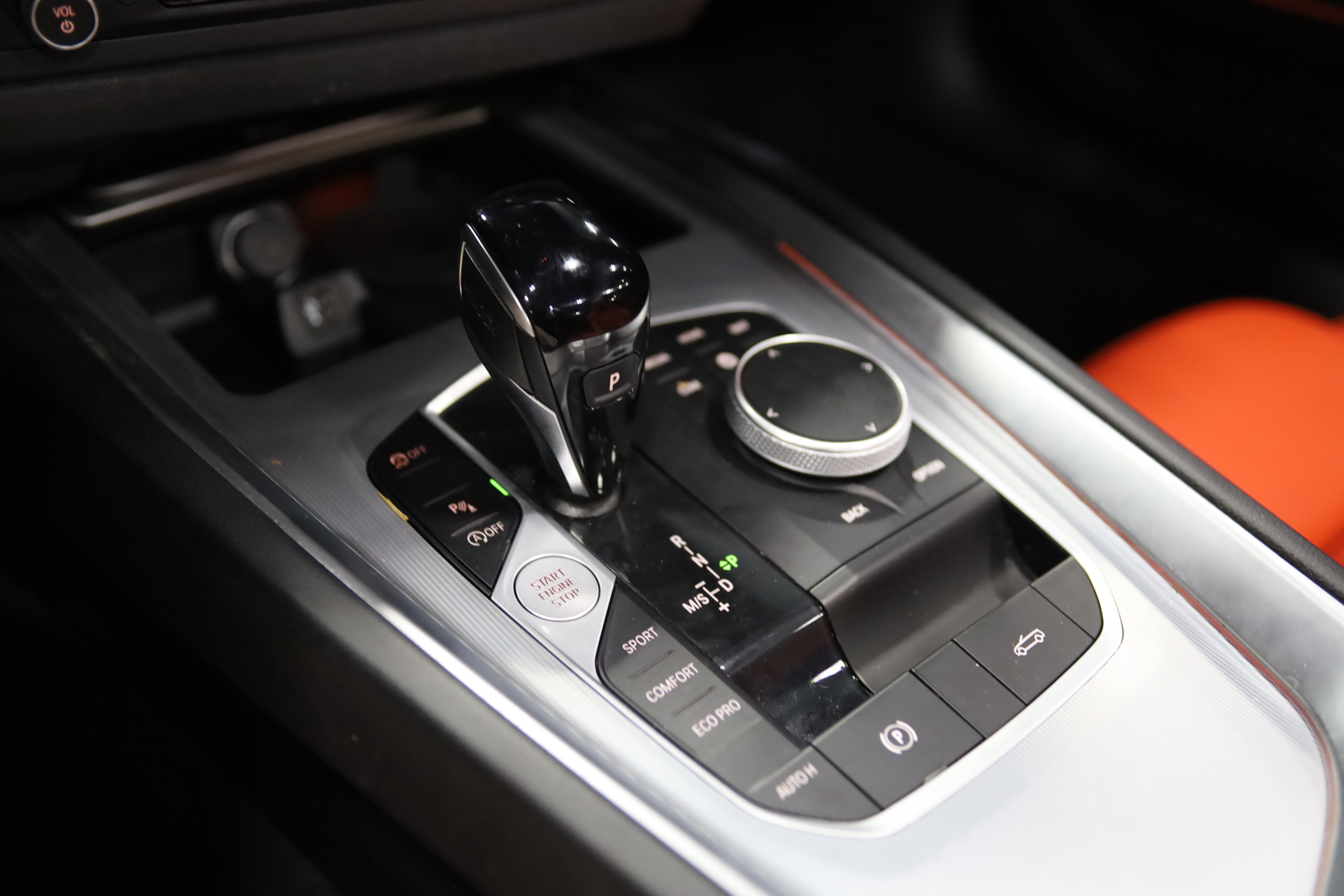 Used 2024 BMW Z4 M40i w/ Premium Package RWD image 32