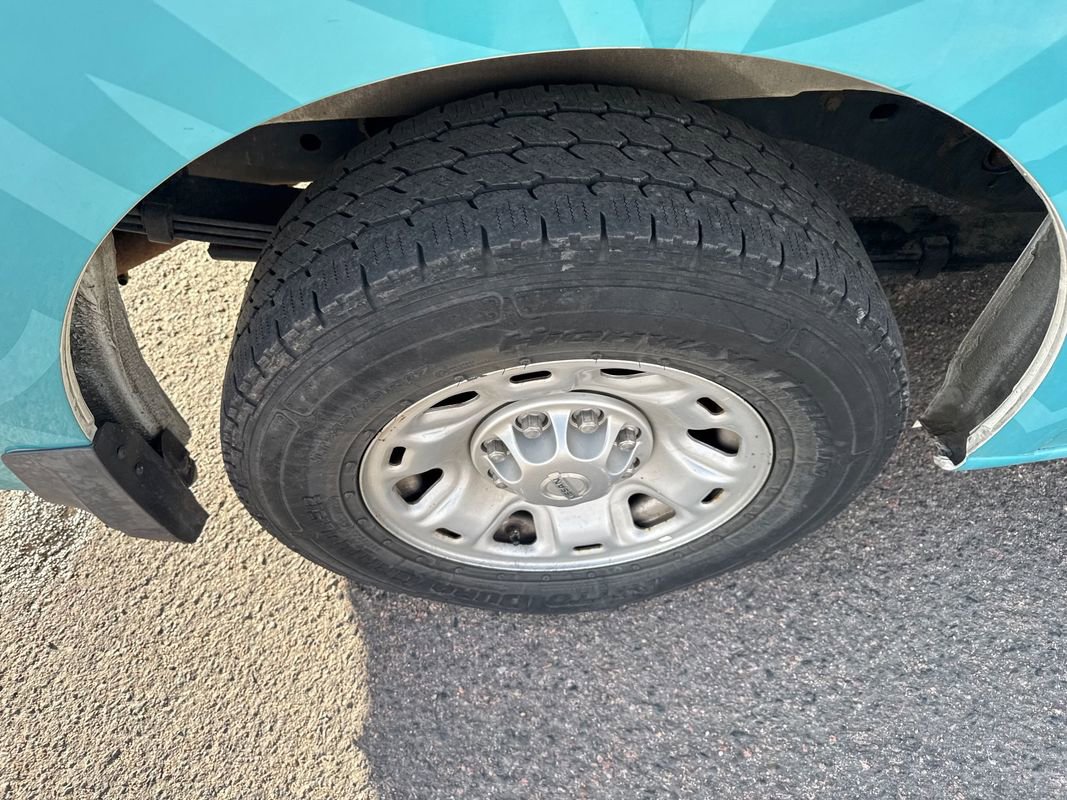 Used 2017 Nissan NV 2500 SV image 16