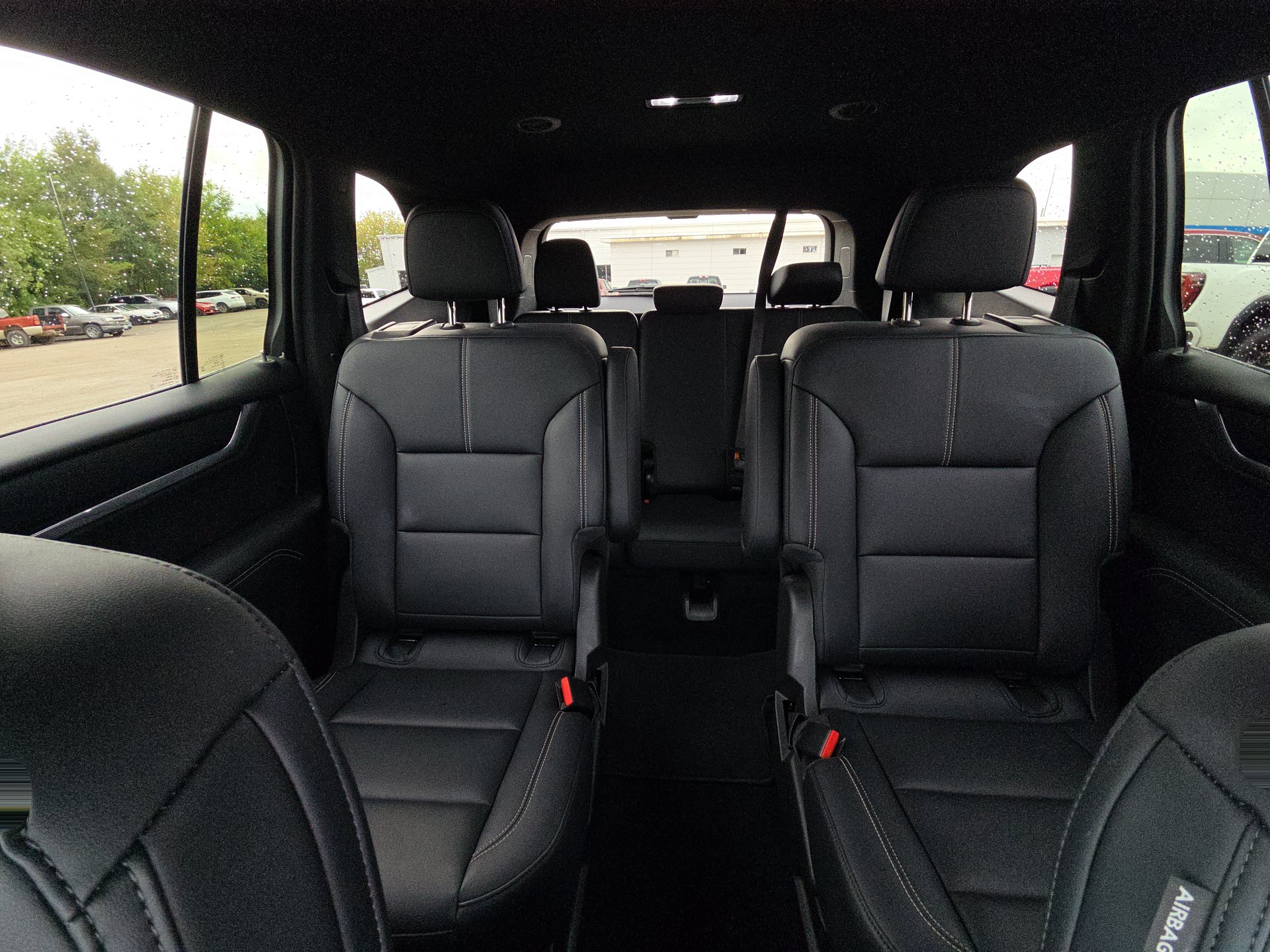 Used 2026 GMC Acadia Elevation w/ Elevation Premium Package FWD image 25